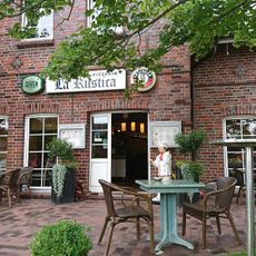 La Rustica Pizzeria