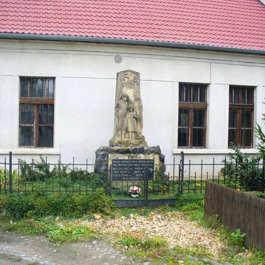 Pomník padlým v 1. světové válce v Hostěnicích u Brozan