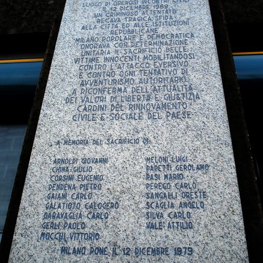 Targa alle vittime della bomba alla Banca dell'Agricoltura del 12/12/1969