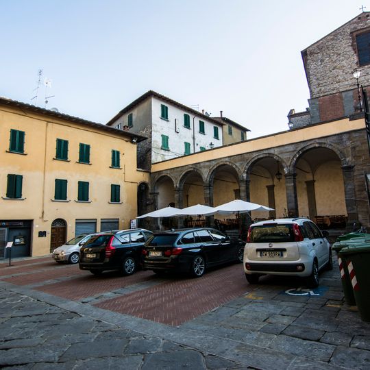 Piazza Caduti della Libertà e Logge
