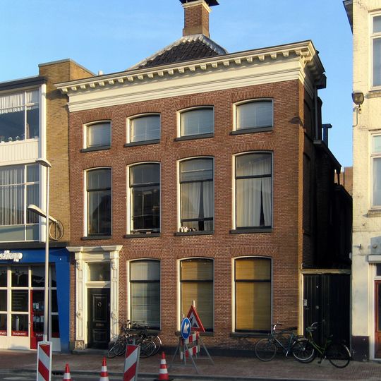 Pand van vier traveeën breed