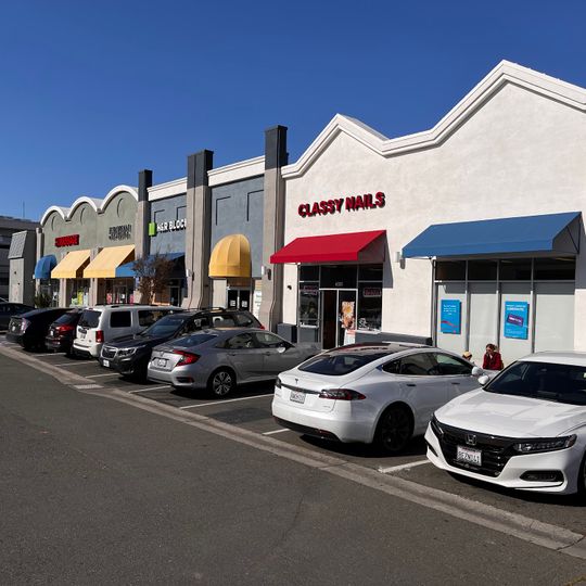El Cerrito Plaza