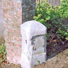 Milestone, Gravesend Road, W side of drive to Little Hermitage