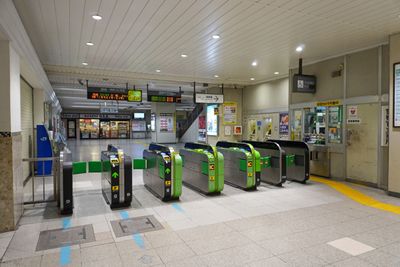 Interior 0