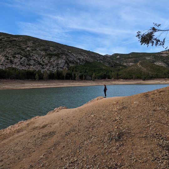 Àrea Recreativa i Zona d'Acampada Embassament de Buseo