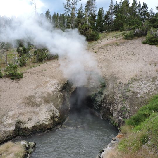 Dragons Mouth Spring