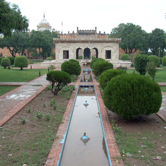 Hazuri Bagh