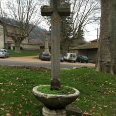 South-east cross of the Saint-Maurice church of Saint-Maurice-de-Beynost