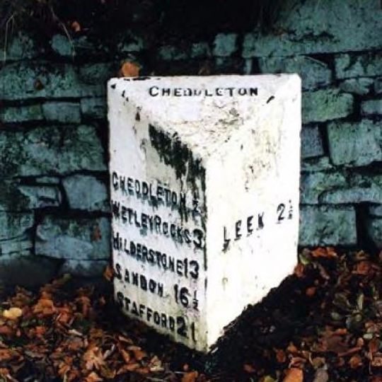 Milepost at SJ 988 532