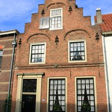 Rodeheldenstraat 20, Buren
