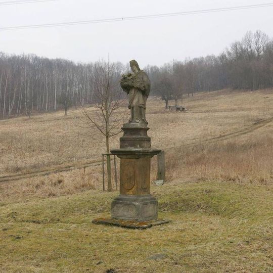 Socha svatého Jana Nepomuckého u silnice západně od Štěpánova