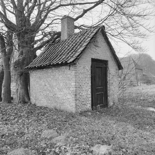 Het Medler: appeldrooghuisje