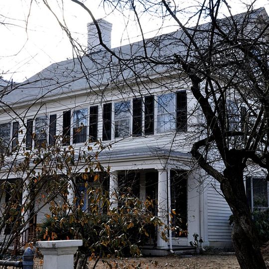 House at 19 Linden Street