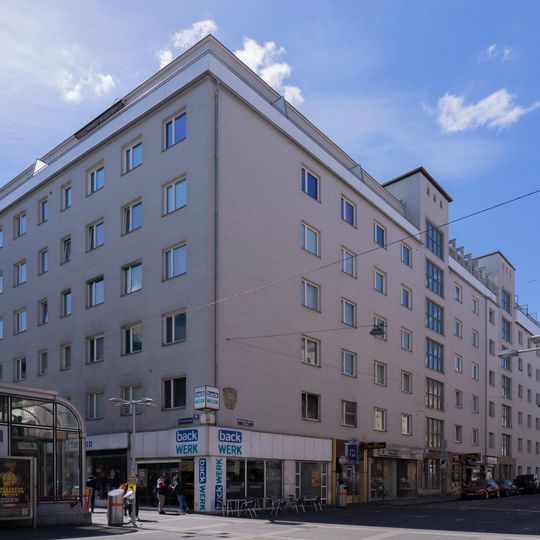 Wohnhausanlage Raaber-Bahn-Gasse 19