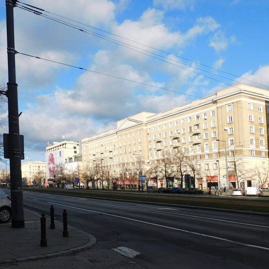 Blok przy alei Jana Pawła II 36