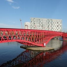 Low bridge