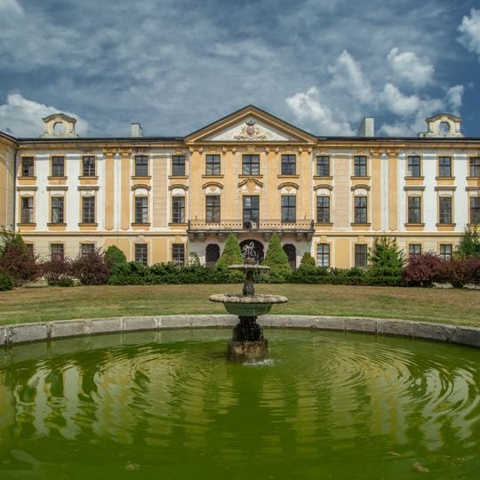 Zahrádky Castle