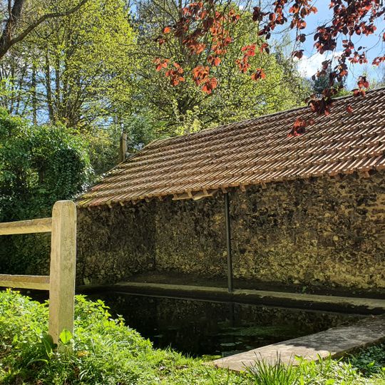 Lavoir des Mesnuls
