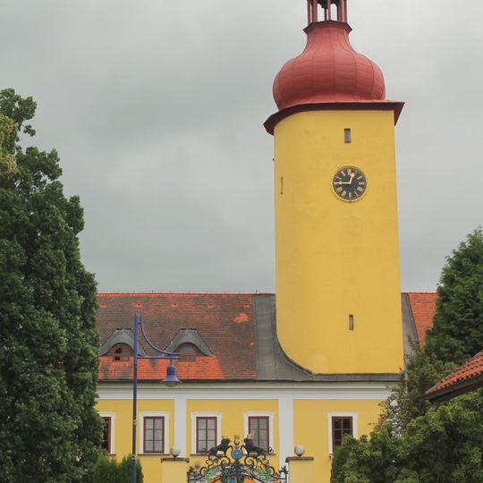 Stráž nad Nežárkou Castle