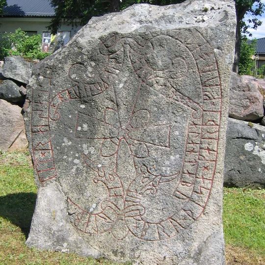 Uppland Runic Inscription 261