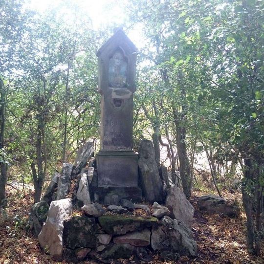 Kříž jižně od Odlochovic u rozcestí