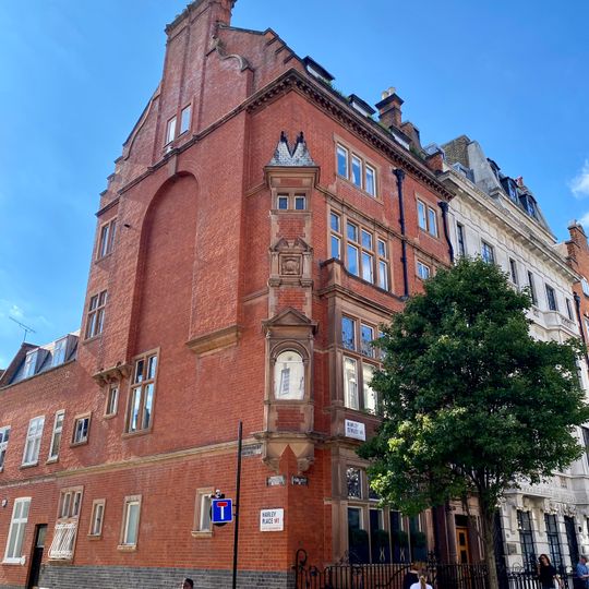 51, Harley Street W1