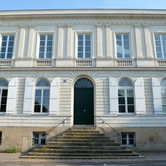 Hôtel particulier au 8 place du Général-Mellinet