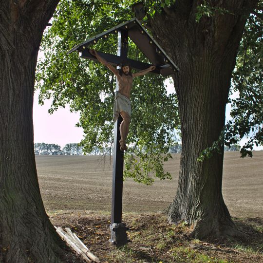 Betkreuz auf dem Feld nördlich von Zscharnitz