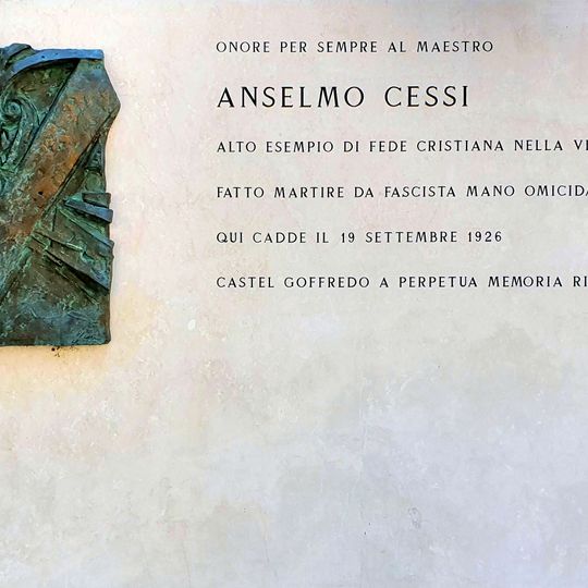 Monumento ad Anselmo Cessi