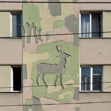 Sgraffitos at Wohnhausanlage Panikengasse 6-8