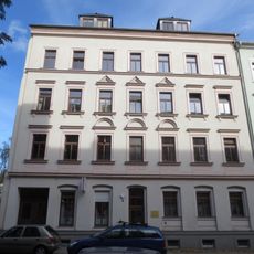 Mietshaus in vormals geschlossener Bebauung Dorotheenstraße 8