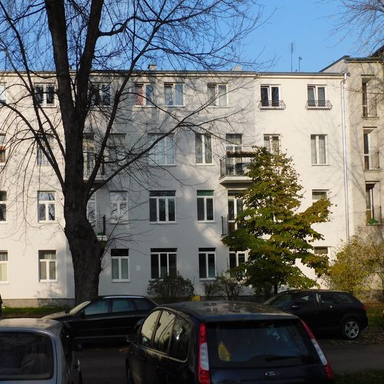 Dom przy ulicy Lelechowskiej 12