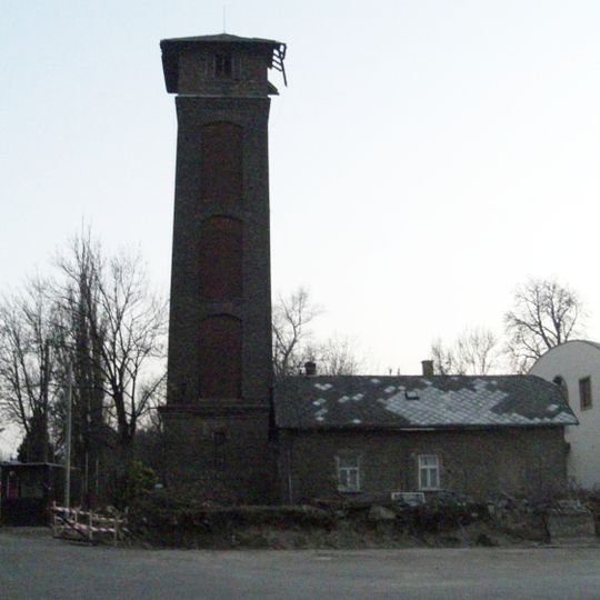 Divadlo Aréna, dom obsluhy