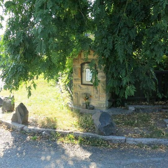 Kaplička na rohu ulic Ke Stadionu a Sportovní v Jilemnici