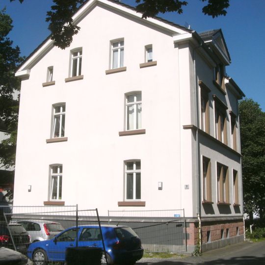 Hinter der Westanlage 9