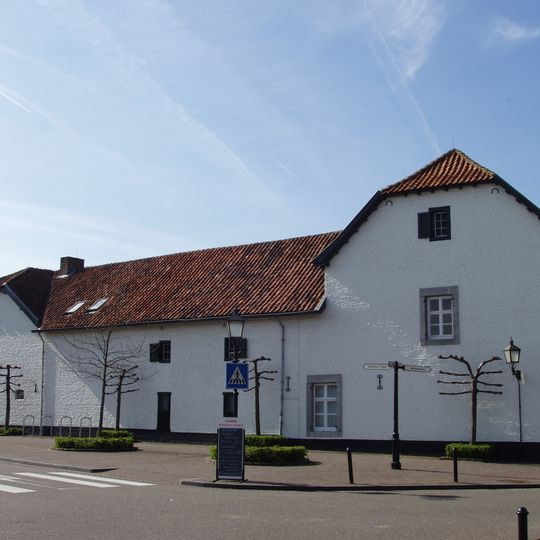 Grachtstraat 1, Oirsbeek