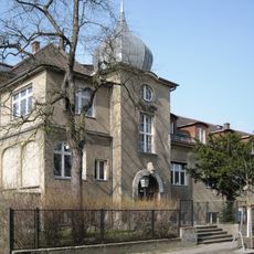 Kaiser-Wilhelm-Institut für Physik und Astrophysik, Institutsgebäude mit Versuchsturm Boltzmannstraße 18-20