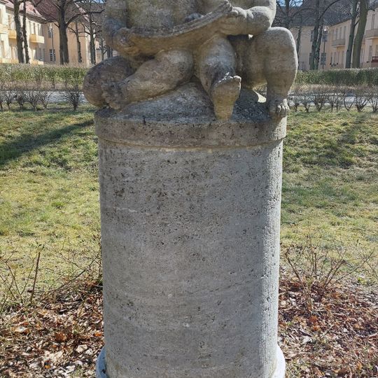 Zwei Mädchen mit Liederbuch und Katze