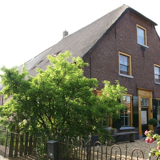 Burgemeester van der Schansstraat 9, Andel