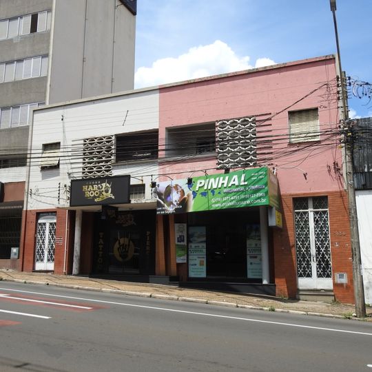 Imóvel à Avenida São Carlos, nº 2130