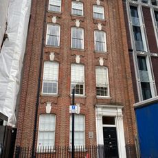 24, Hanover Square W1