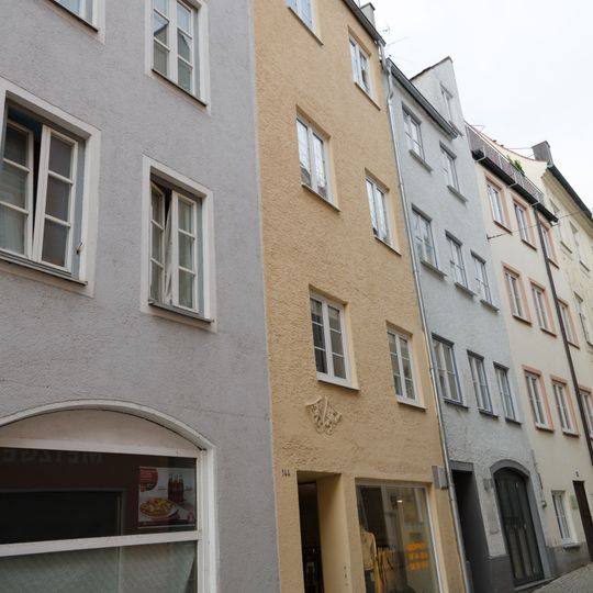 Wohn- und Geschäftshaus