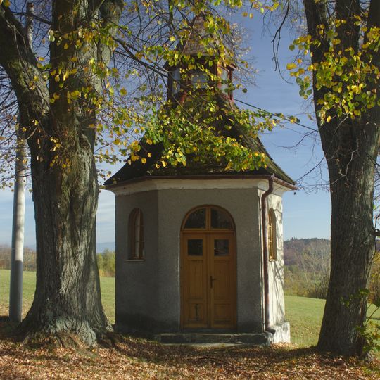 Kaplička v Cotkytli v části Janoušov