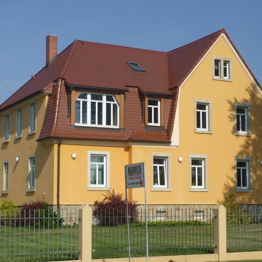 Wohnhaus Dresdener Straße 25