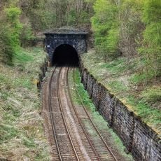 Portal To South Entrance Of Bramhope Railway Tunnel At Se 241 407