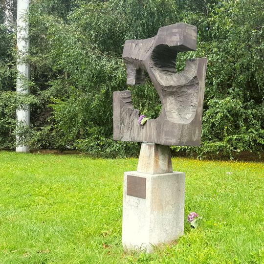 Diktadura frankistaren biktimen oroimenez eta aitormenez