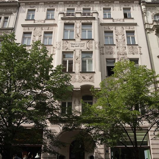 Činžovní Dům s obchody