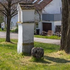Kreuzweg zwischen Dorf und Kirche