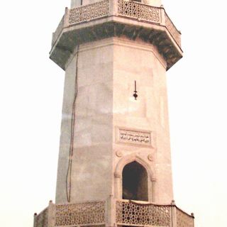 Weißes Minarett