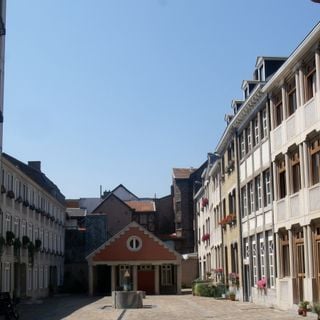 Cour Saint-Antoine